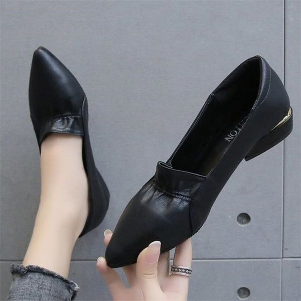 2020 women shoes thick heel ladies flat shoes pu leather fashion pointed toe low heels work handmade women plus size, Black
2020 women shoes thick heel ladies flat shoes pu leather fashion pointed toe low heels work handmade women plus size, Black