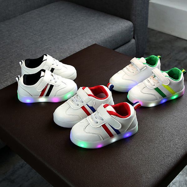 board shoes children's shoes boys and girls colorful luminous led flash non-slip korean version of the tide, Black;red
board shoes children's shoes boys and girls colorful luminous led flash non-slip korean version of the tide, Black;red