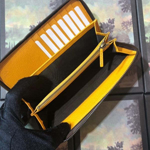 2019 brand luxury ladies leather long clutch bag new fashion wallet leather wallet large capacity handbag, Red;black
2019 brand luxury ladies leather long clutch bag new fashion wallet leather wallet large capacity handbag, Red;black