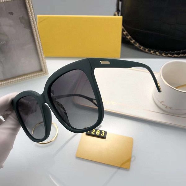 f letters womens designer sunglasses woman summer goggle sunglasses uv400 1263 5 color highly quality with box, White;black
f letters womens designer sunglasses woman summer goggle sunglasses uv400 1263 5 color highly quality with box, White;black