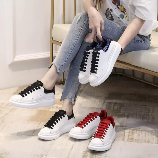 2020 2019 r snake skin models men women fashion leather mqueen platform increase casual shoes mens chaussures low sneakers386b#, Black
2020 2019 r snake skin models men women fashion leather mqueen platform increase casual shoes mens chaussures low sneakers386b#, Black