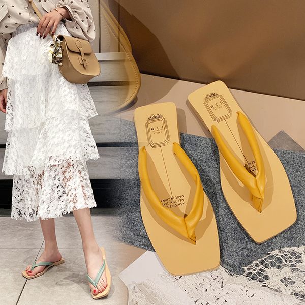

2019 new casual summer beach flip flops for women rubber sole shallow non-slip solid slipper fashion woman rome shoes, Black