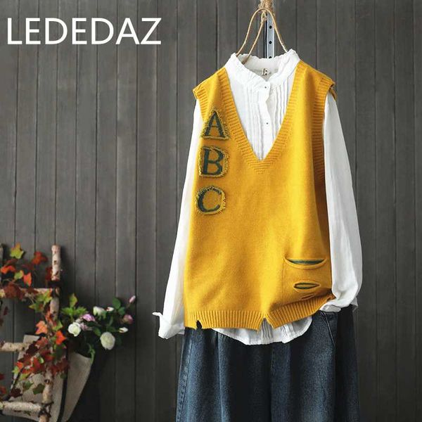 spring and autumn new korean knit v-neck pullover vest sleeveless oversized women's vest fashion abc letter cotton, Black;white
spring and autumn new korean knit v-neck pullover vest sleeveless oversized women's vest fashion abc letter cotton, Black;white