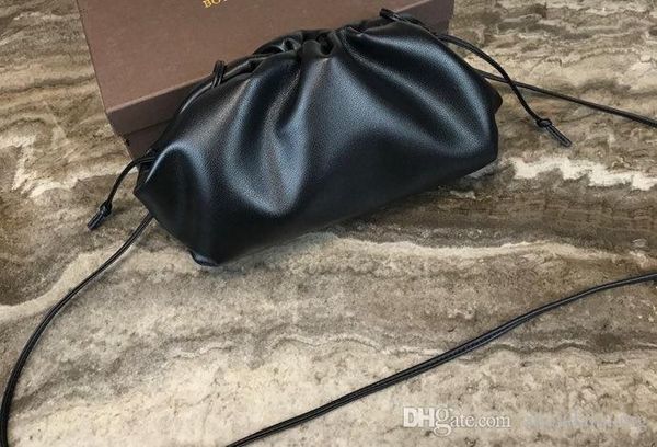 2019 new style women's cross body bag designer luxury handbag 100%leather many colors 2pcs/lot drop shipping
2019 new style women's cross body bag designer luxury handbag 100%leather many colors 2pcs/lot drop shipping