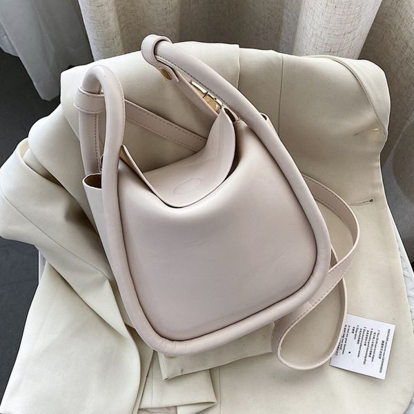 solid color pu leather bucket bags for women 2020 summer simple ladies crossbody shoulder handbags lady fashion totes
solid color pu leather bucket bags for women 2020 summer simple ladies crossbody shoulder handbags lady fashion totes