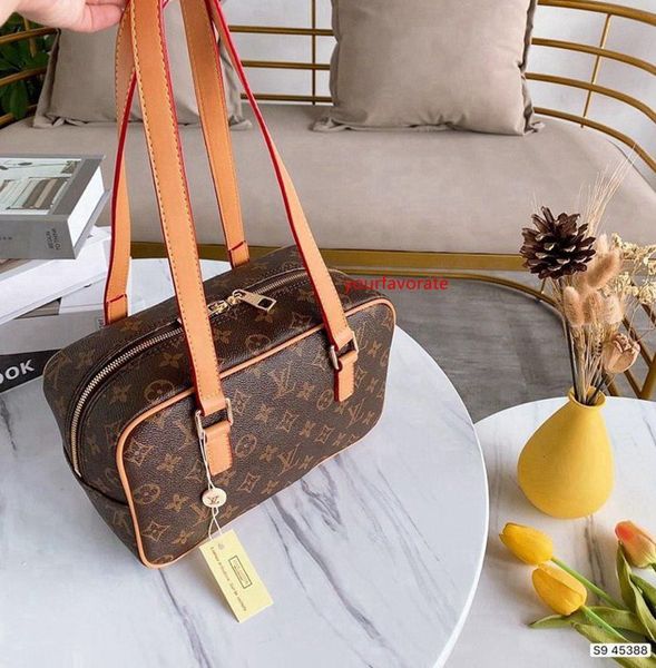 luxury women fashion shoulder messenger women leather clutch crossbody bag chain clutch leather handbags - 1044
luxury women fashion shoulder messenger women leather clutch crossbody bag chain clutch leather handbags - 1044