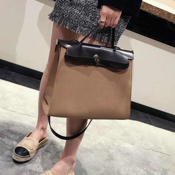 european retro fashion female big tote bag 2018 new women's designer handbag quality pu leather women shoulder messenger bags y190606
european retro fashion female big tote bag 2018 new women's designer handbag quality pu leather women shoulder messenger bags y190606