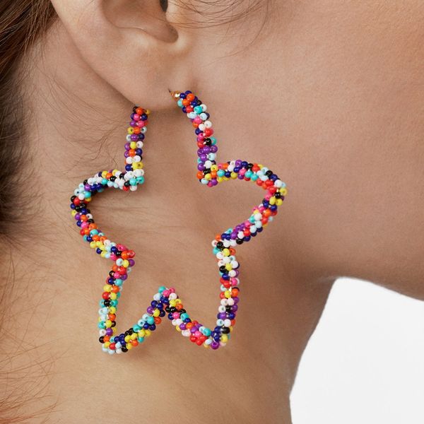 seed bead five star big statement huggie hoop earrings for women argollas oreja wedding trendy party gift statement earrings, Golden;silver
seed bead five star big statement huggie hoop earrings for women argollas oreja wedding trendy party gift statement earrings, Golden;silver