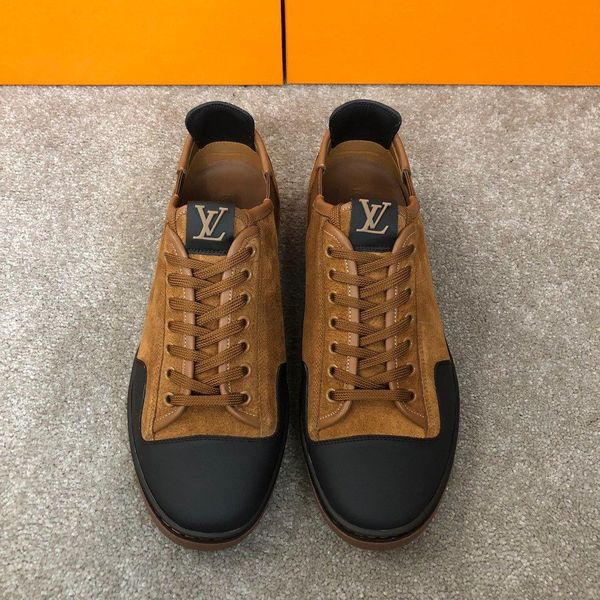 british leather big-name men's shoes casual fashion luxury trend lace-up low-sneakers korean version of wild sports shoes, Black
british leather big-name men's shoes casual fashion luxury trend lace-up low-sneakers korean version of wild sports shoes, Black