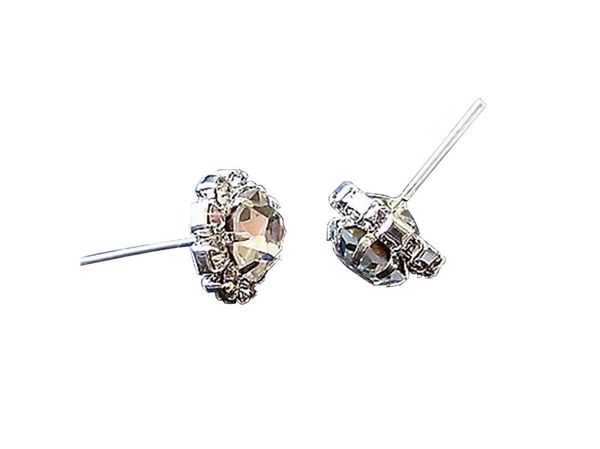 1pair crystal alloy sun flower rhinestone shining accessories charm gifts portable jewelry women earring, Golden;silver
1pair crystal alloy sun flower rhinestone shining accessories charm gifts portable jewelry women earring, Golden;silver