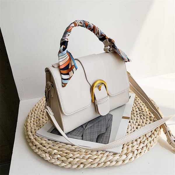 new french design fashion scarf handbag & elegant shoulder bag messenger bag square width 22cm height 17cm thickness 10cm
new french design fashion scarf handbag & elegant shoulder bag messenger bag square width 22cm height 17cm thickness 10cm