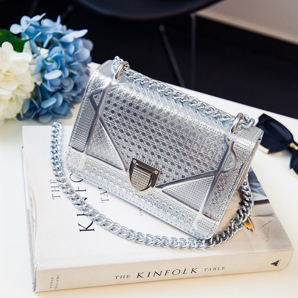 brand fashion luxury designer womens bags chain baggage girl new type mini baggage tidal single shoulder slant designer bag hot 
brand fashion luxury designer womens bags chain baggage girl new type mini baggage tidal single shoulder slant designer bag hot