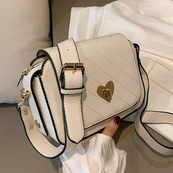 net red small black bag women's bag 2020 new fashion new all-match texture messenger rhombus chain
net red small black bag women's bag 2020 new fashion new all-match texture messenger rhombus chain