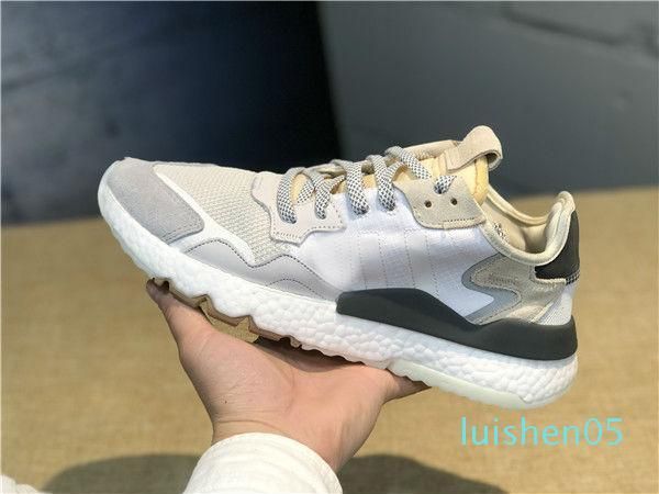 with box 2020 nite jogger running shoes for men women core black red 3m reflective designer sports sneakers eur 36-45 ag03
with box 2020 nite jogger running shoes for men women core black red 3m reflective designer sports sneakers eur 36-45 ag03