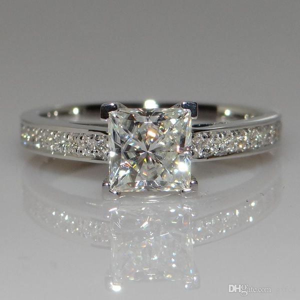 big promotion real 925 pure silver обручальных колец для женщин 0,7 ct cz бриллиантового обручального кольца серебряных ювелирных изделий, Golden;silver
big promotion real 925 pure silver обручальных колец для женщин 0,7 ct cz бриллиантового обручального кольца серебряных ювелирных изделий, Golden;silver