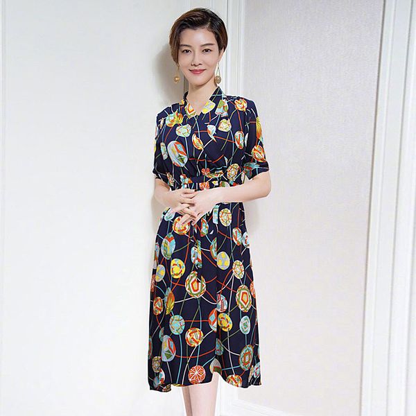 casual dresses summer 2021 women's party workplace beach vintage elegant chic ribbon print stitching fashion dress, Black;gray
casual dresses summer 2021 women's party workplace beach vintage elegant chic ribbon print stitching fashion dress, Black;gray