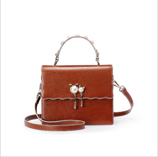 leather bag female 2020 new diagonal cross bag fashion brand bag oil wax leather portable handbag
leather bag female 2020 new diagonal cross bag fashion brand bag oil wax leather portable handbag