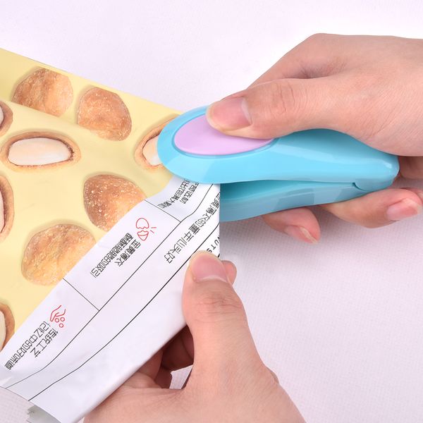 portable heat sealer plastic bag storage packet mini sealing machine handy sealers easy resealer for food snack kitchen gadgets
portable heat sealer plastic bag storage packet mini sealing machine handy sealers easy resealer for food snack kitchen gadgets