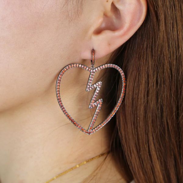 2020 new arrived big women dangle earring micro pave cz bolt heart charm drop earring for women, Silver
2020 new arrived big women dangle earring micro pave cz bolt heart charm drop earring for women, Silver