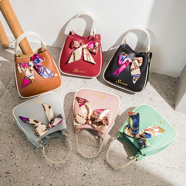 women new fashion small bags shoulder bag with ribbons female traveling handbag leisure messenger mobile phone bag bolso mujer
women new fashion small bags shoulder bag with ribbons female traveling handbag leisure messenger mobile phone bag bolso mujer