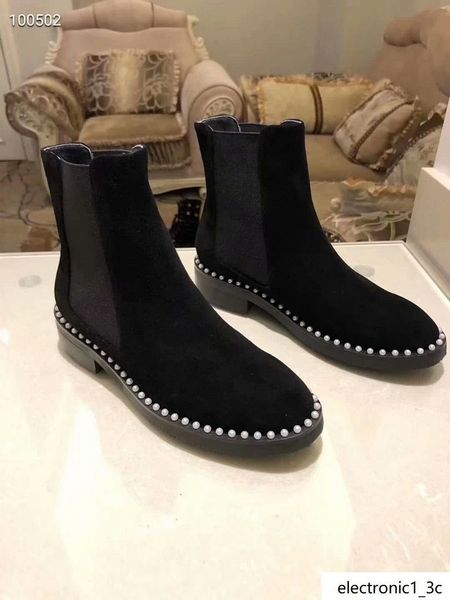women s leather suede fashion ankle boots international brand winter shoes pearl inlaid fashion low-heeled flat boots 35-40 size
women s leather suede fashion ankle boots international brand winter shoes pearl inlaid fashion low-heeled flat boots 35-40 size