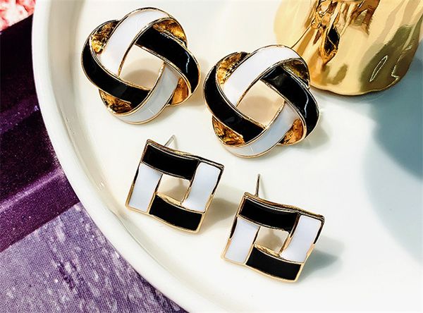 925 silver pin black and white personality earrings new fashion simple earrings earrings
925 silver pin black and white personality earrings new fashion simple earrings earrings