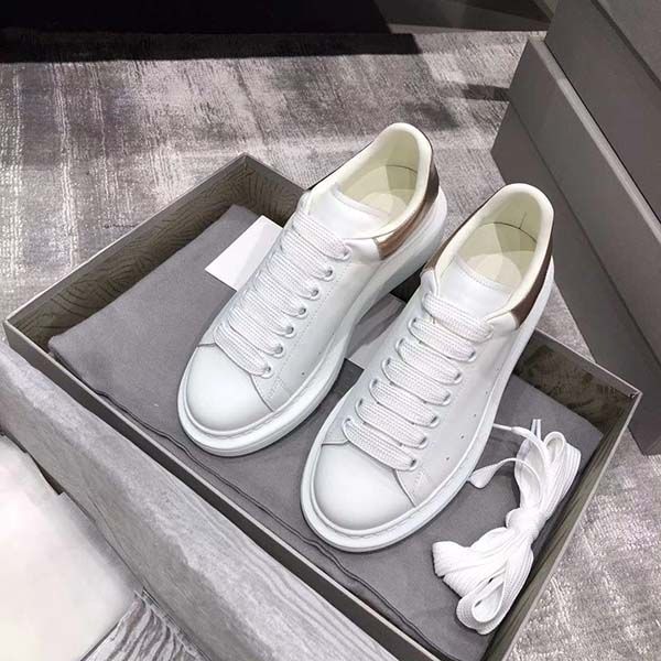 2020 quality luxury designer shoes velvet white mens womens casual sneakers party dress fashion shoes platform casual shoes34-44, Black
2020 quality luxury designer shoes velvet white mens womens casual sneakers party dress fashion shoes platform casual shoes34-44, Black