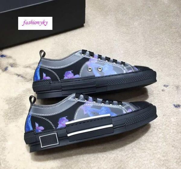 classics b23 single m classic logo as the main vision, in the way of large-area printing on the upper couple size 35-42, Black
classics b23 single m classic logo as the main vision, in the way of large-area printing on the upper couple size 35-42, Black