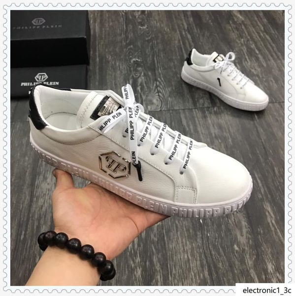 2019ps spring and autumn men s casual sports shoes high-belt travel sneakers, with micro-standard, with the original box fast delivery
2019ps spring and autumn men s casual sports shoes high-belt travel sneakers, with micro-standard, with the original box fast delivery