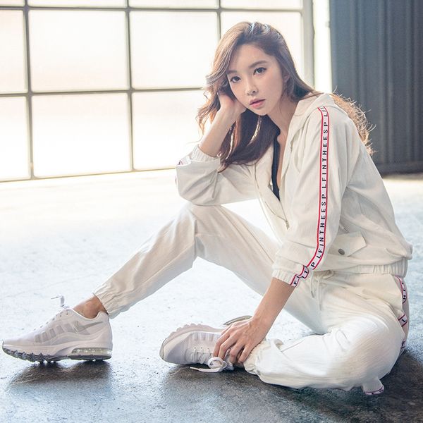 woman workout sets sport suit clothes sports t shirt and pants gym sportswear fitness clothing yoga set tracksuit active wear, White;red
woman workout sets sport suit clothes sports t shirt and pants gym sportswear fitness clothing yoga set tracksuit active wear, White;red