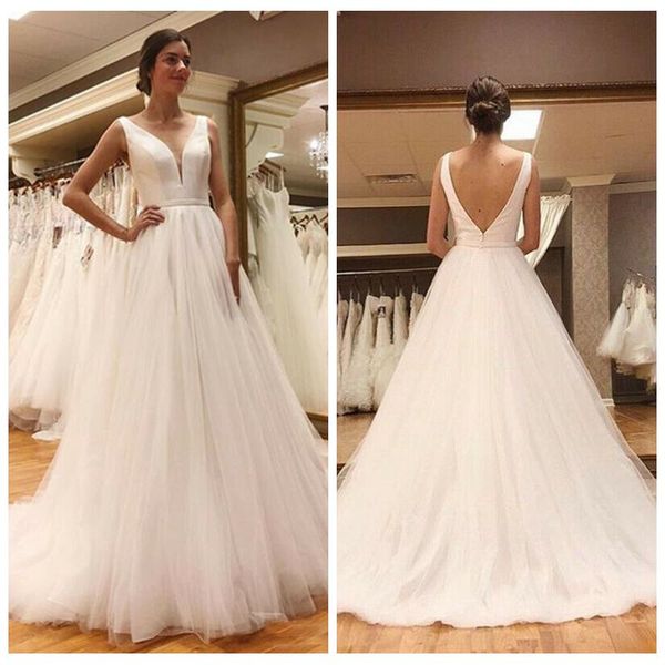 простой v-образным вырезом атласная и тюля boho свадебное платье a-line длина пола доступное свадебные платья с низким v назад свадебные пла, White
простой v-образным вырезом атласная и тюля boho свадебное платье a-line длина пола доступное свадебные платья с низким v назад свадебные пла, White