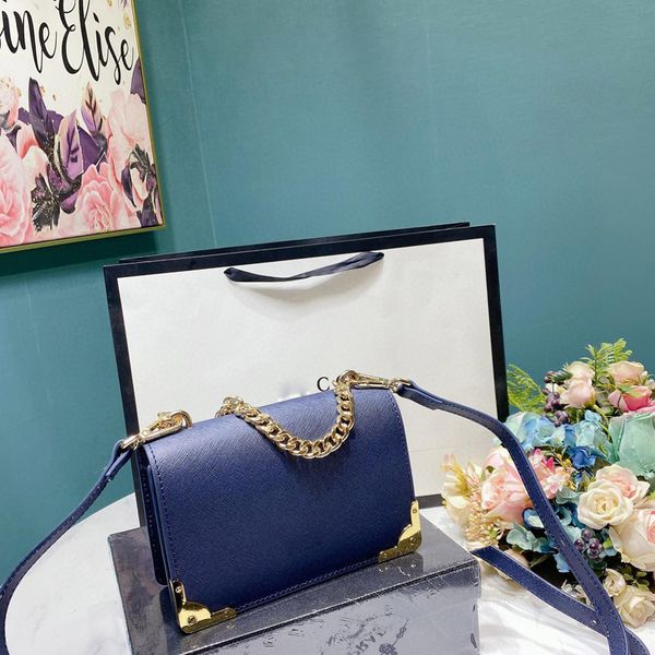 ts металла письмо символ crossbody сумка женская сумка плеча рубанок sumptuou черный красный синий серый street fashion casual сумки кошельк
ts металла письмо символ crossbody сумка женская сумка плеча рубанок sumptuou черный красный синий серый street fashion casual сумки кошельк