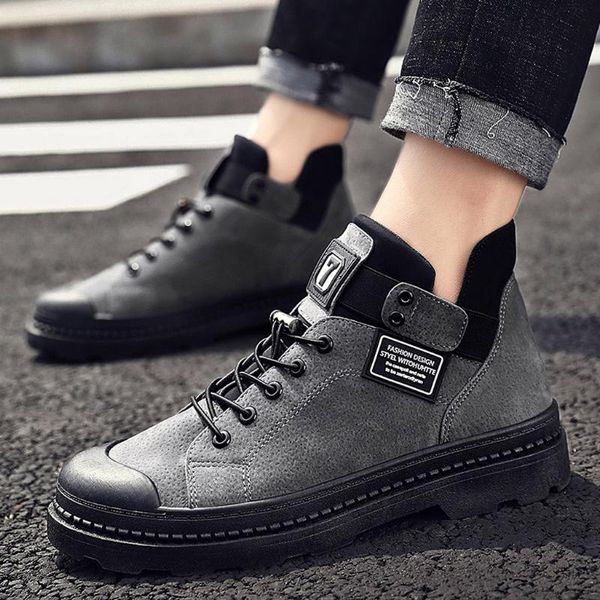 2019 new fashion cap-toe men high-casual boots wild low-heel thick-soled lace-up male tooling shoes artificial leather, Black
2019 new fashion cap-toe men high-casual boots wild low-heel thick-soled lace-up male tooling shoes artificial leather, Black