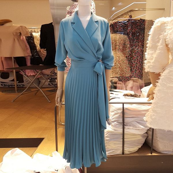 shtonghua brand women clothing 2019 spring runway designer long sleeve pleated dress fashion notched collar bow dress, Black;gray
shtonghua brand women clothing 2019 spring runway designer long sleeve pleated dress fashion notched collar bow dress, Black;gray