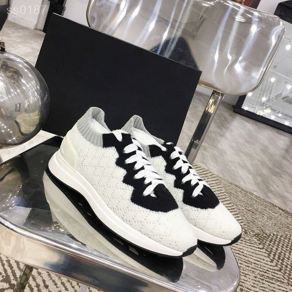 europe station sports casual shoes women 2019 autumn and winter new fiber stretch multi-color breathable flat lace-up socks shoes, Black
europe station sports casual shoes women 2019 autumn and winter new fiber stretch multi-color breathable flat lace-up socks shoes, Black