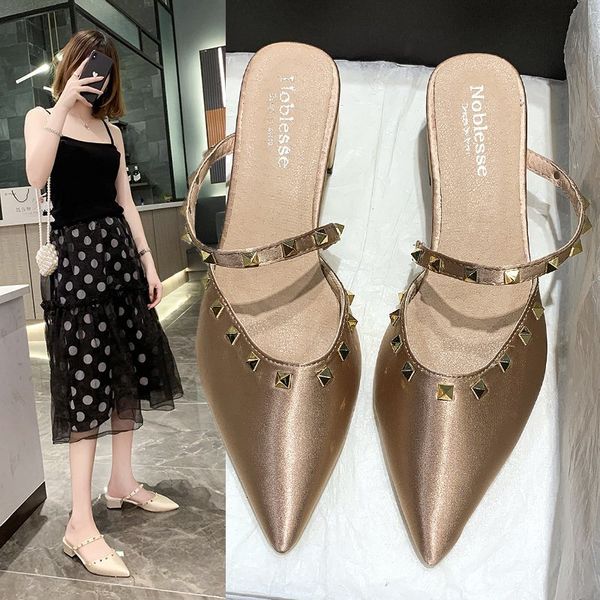 baotou slippers women wear 2020 spring and summer new fashion wild low-heeled lazy half slippers rivets muller shoes z941, Black
baotou slippers women wear 2020 spring and summer new fashion wild low-heeled lazy half slippers rivets muller shoes z941, Black