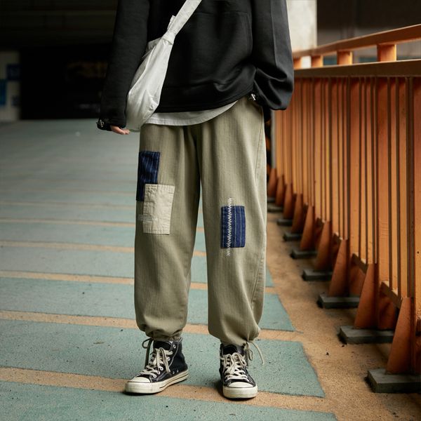 2019 autumn new korean version of harajuku retro loose straight trend nine points wild street casual hole patch pants, Black
2019 autumn new korean version of harajuku retro loose straight trend nine points wild street casual hole patch pants, Black