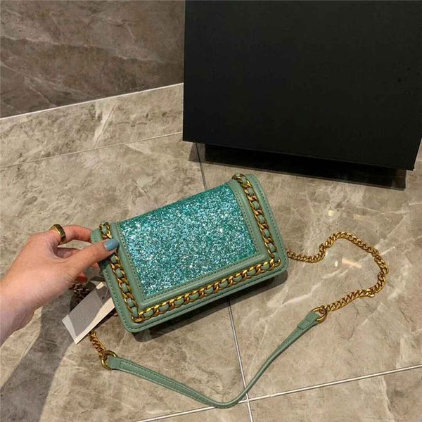 designer luxury handbags purses women Classic retro chain bag Stylish satchel bag Large capacity single shoulder bag
designer luxury handbags purses women Classic retro chain bag Stylish satchel bag Large capacity single shoulder bag