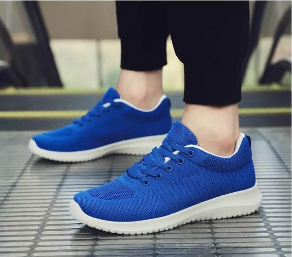 with socks fashion luxury men women running shoes black white blue breathable sports sneaker mens trainers designer casual shoes, White;red
with socks fashion luxury men women running shoes black white blue breathable sports sneaker mens trainers designer casual shoes, White;red