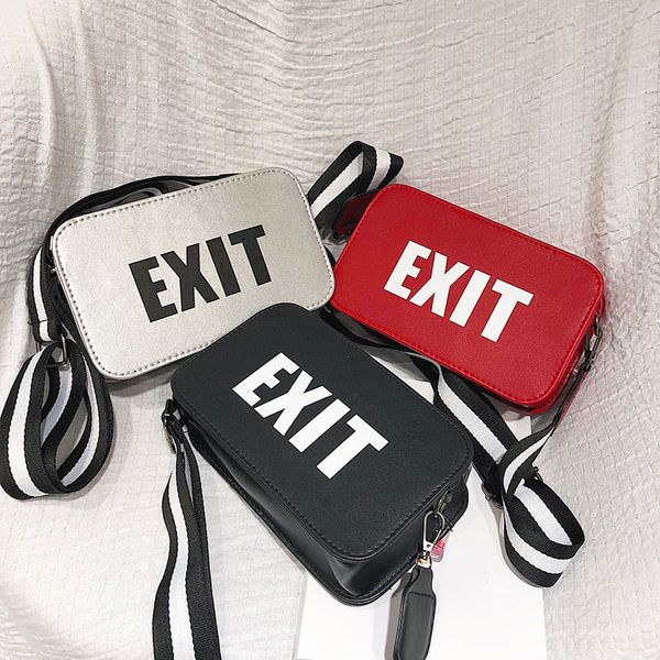 new korean version ins wild ribbon camera luxury style messenger bag 2020 ins wide shoulder strap small square shoulder bag #15
new korean version ins wild ribbon camera luxury style messenger bag 2020 ins wide shoulder strap small square shoulder bag #15