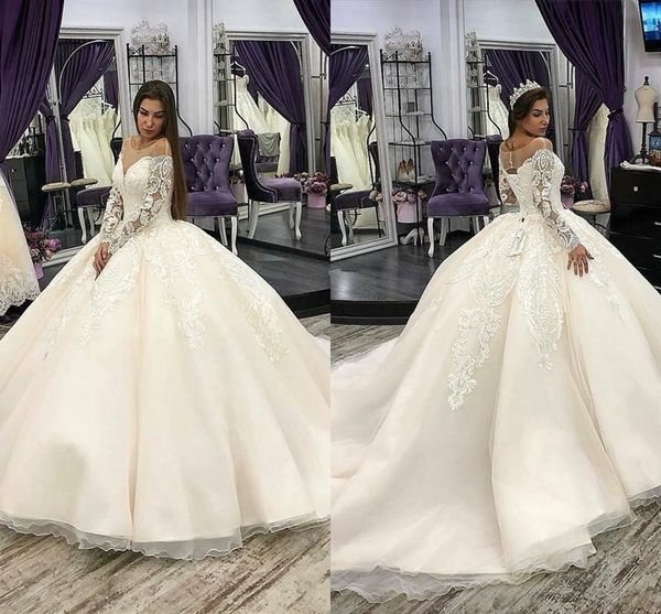 plus size vintage arabic ball gown wedding dresses 2020 lace appliqued long sleeve bridal gowns sheer scoop neck sweep train vestidos al3498, White
plus size vintage arabic ball gown wedding dresses 2020 lace appliqued long sleeve bridal gowns sheer scoop neck sweep train vestidos al3498, White