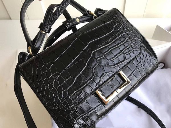 new ladies designer luxury handbag crocodile leather fashion brand leather cross-body bag handbag dual-purpose handbag
new ladies designer luxury handbag crocodile leather fashion brand leather cross-body bag handbag dual-purpose handbag