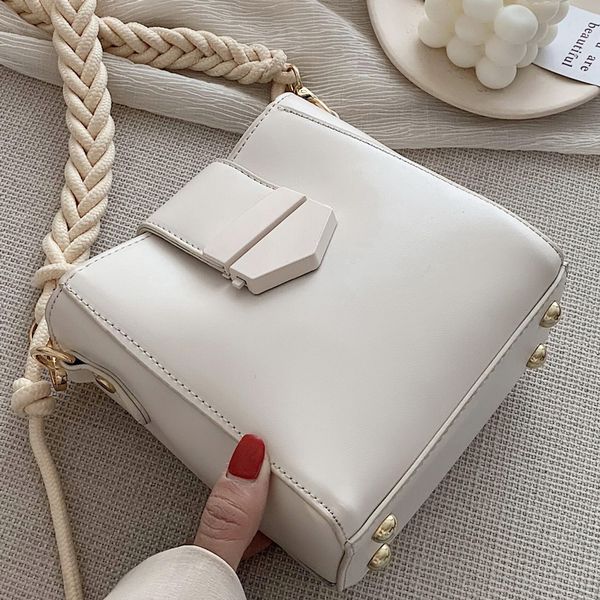 small bucket bags pu leather for women 2020 summer crossbody bags lady travel purses and handbags female shoulder messenger bag
small bucket bags pu leather for women 2020 summer crossbody bags lady travel purses and handbags female shoulder messenger bag