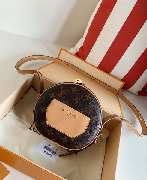mini women box bag fashion mens letter real leather crossbody bags for ladies size 18*16*6.5cm
mini women box bag fashion mens letter real leather crossbody bags for ladies size 18*16*6.5cm