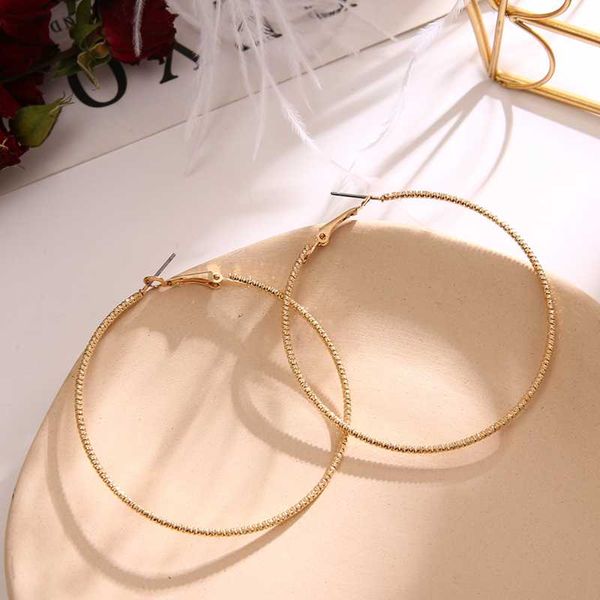 kinfolk trendy big gold hopp earrings for women gold bohemian earring hoops fashion korean women earings set jewelry 2020, Golden;silver
kinfolk trendy big gold hopp earrings for women gold bohemian earring hoops fashion korean women earings set jewelry 2020, Golden;silver
