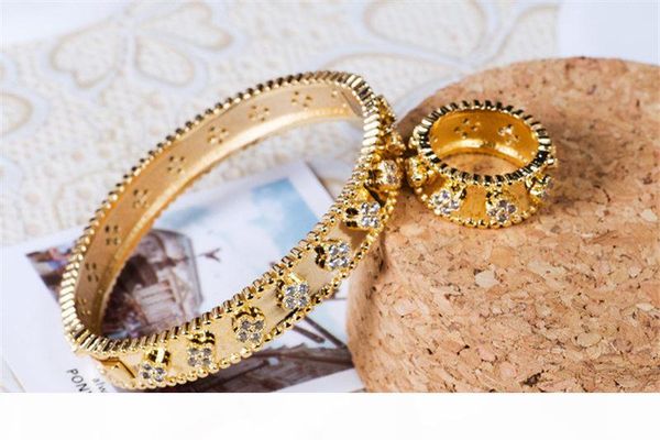 fashion flowers classic rings bracelets designer luxury rings bangles sets gold silver women wedding jewelry set lover gift, Slivery;golden
fashion flowers classic rings bracelets designer luxury rings bangles sets gold silver women wedding jewelry set lover gift, Slivery;golden