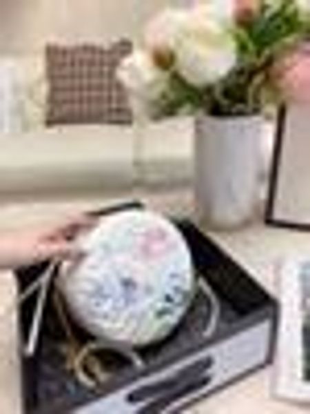 2020 fashion women handbags ladies design solid color alphabet embroidery bracelet wallet leather chain bag crossbody bags, Black
2020 fashion women handbags ladies design solid color alphabet embroidery bracelet wallet leather chain bag crossbody bags, Black