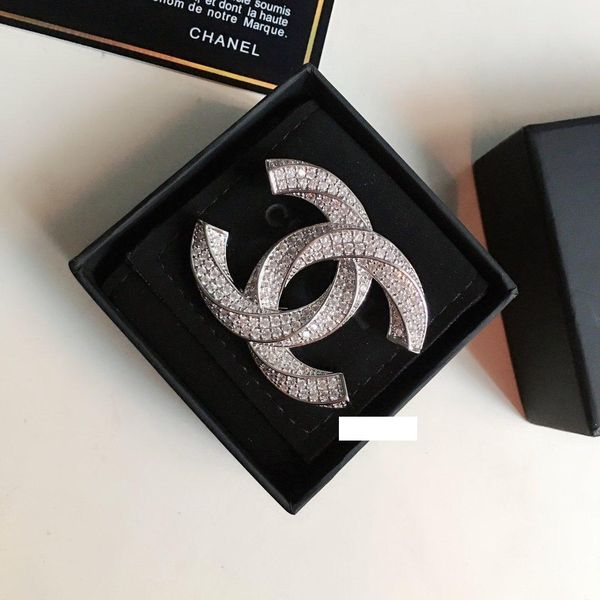luxury design brooch with diamond brooch brooch for woman wild fashion accessories supply, Gray
luxury design brooch with diamond brooch brooch for woman wild fashion accessories supply, Gray