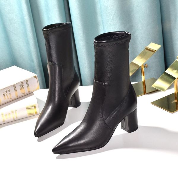 2019 luxury autumn and winter explosions fashion wild pointed stretch boots martin boots non-slip outsole size35-40 original packaging, Black
2019 luxury autumn and winter explosions fashion wild pointed stretch boots martin boots non-slip outsole size35-40 original packaging, Black