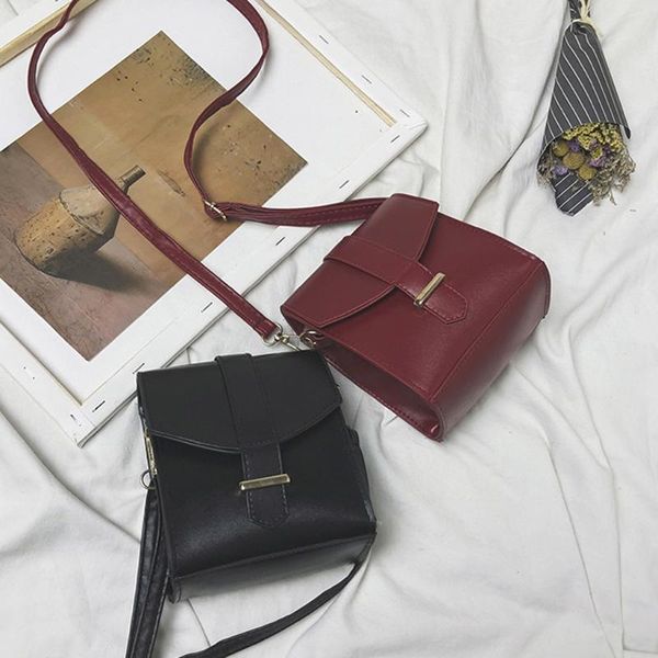 sale 2020 trend bags women fashion simple commuter briefcase new small square bag wild shoulder messenger bag multi-function
sale 2020 trend bags women fashion simple commuter briefcase new small square bag wild shoulder messenger bag multi-function